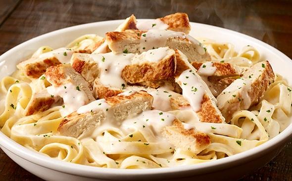 Slurp, Sip, and Celebrate: Timely Tips ⁢for a Merry Olive Garden Experience