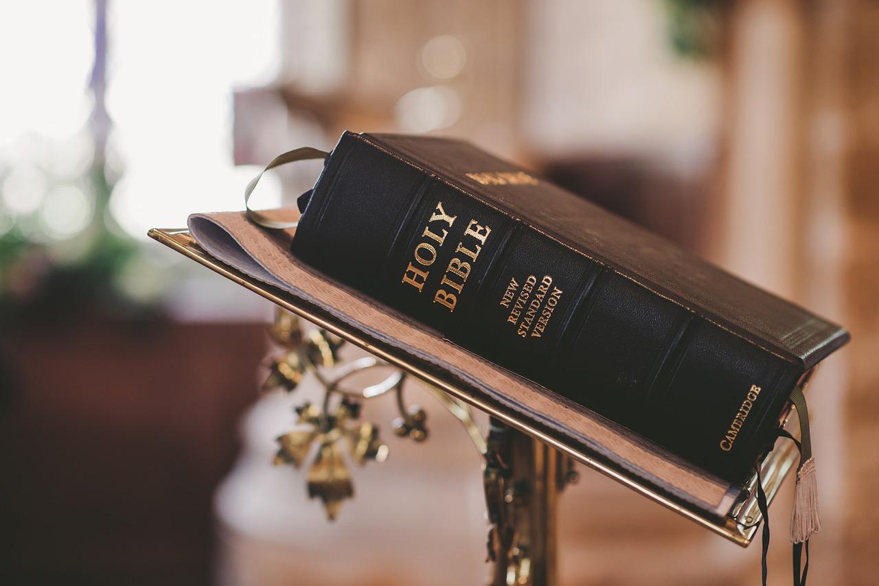 Mass Confusion: Decoding the Divine Drama of Catholic Worship!