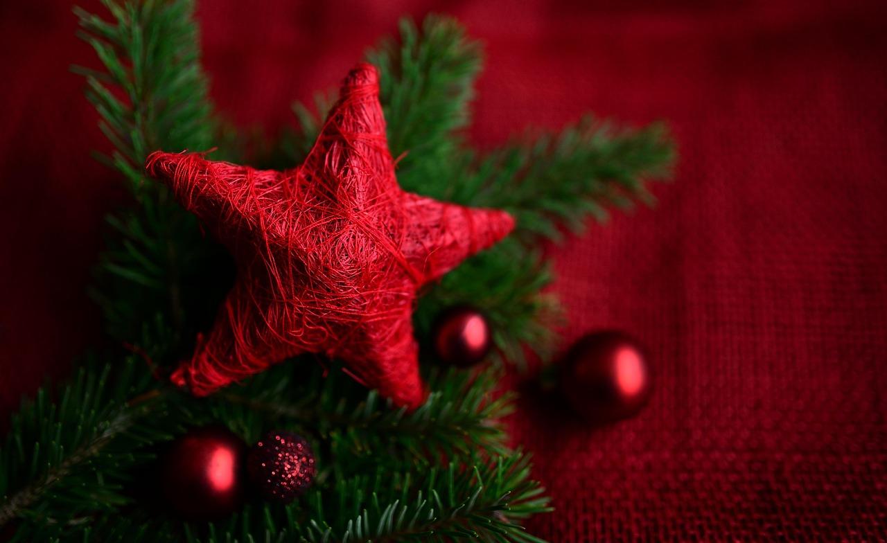 Creating Your Own jingle: Tips for Crafting Merry Mini Stories