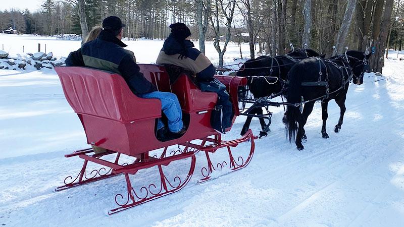 Sleighing It:‍ The Funniest Christmas Movie Facts⁣ That Will‍ Jingle ⁤your‌ Bells