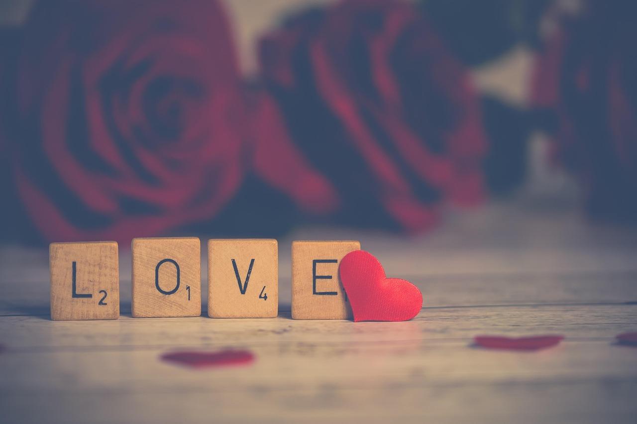 Sentimental Yet Silly: Finding the ⁢right Balance for Your⁢ Love⁢ Letter