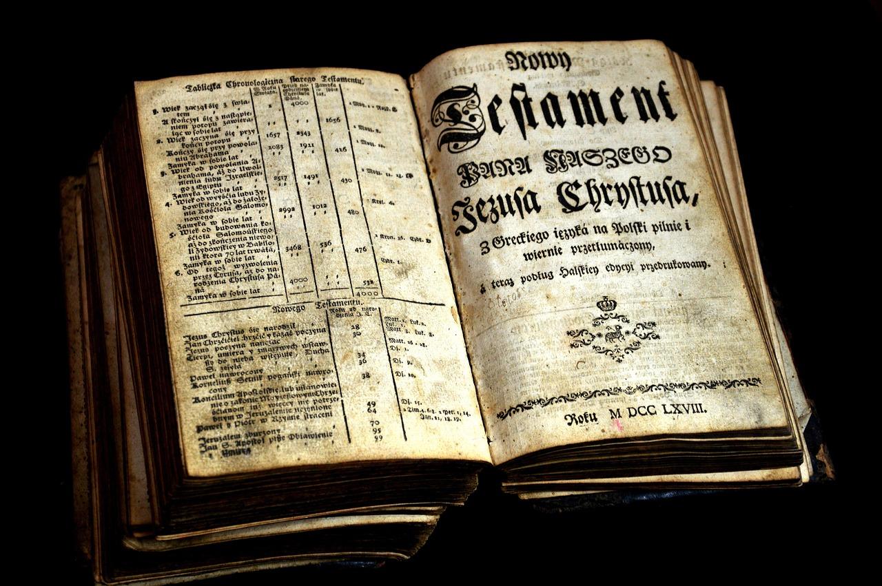 The New ​Testament: Tiny yet ⁣Mighty – Size Doesn’t Matter!