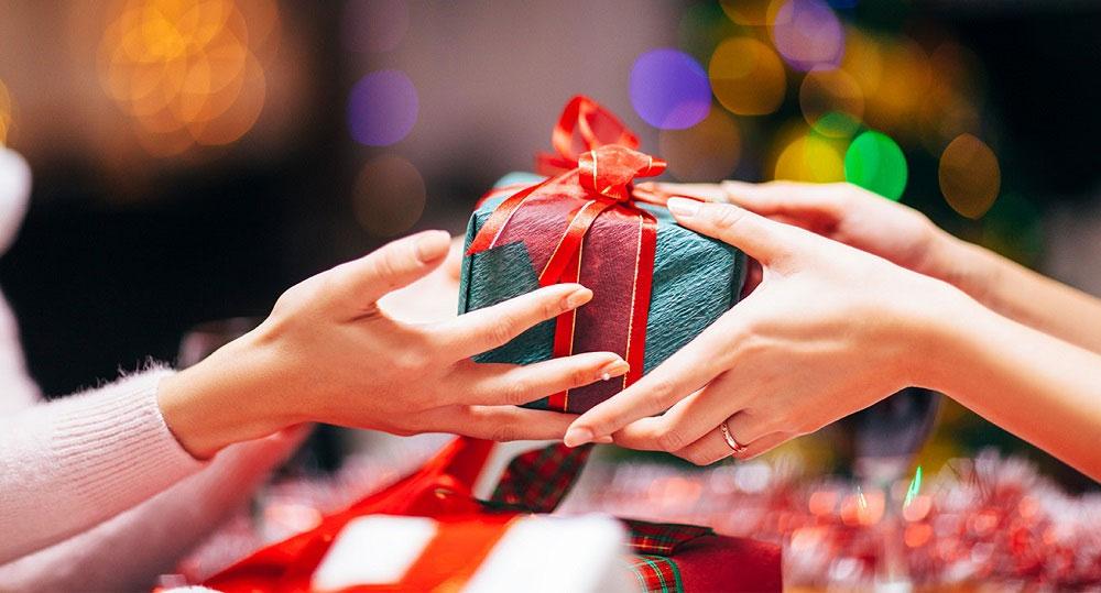 Gift-Giving Shenanigans: Unwrap the Quirky Side of Chinese New Year!