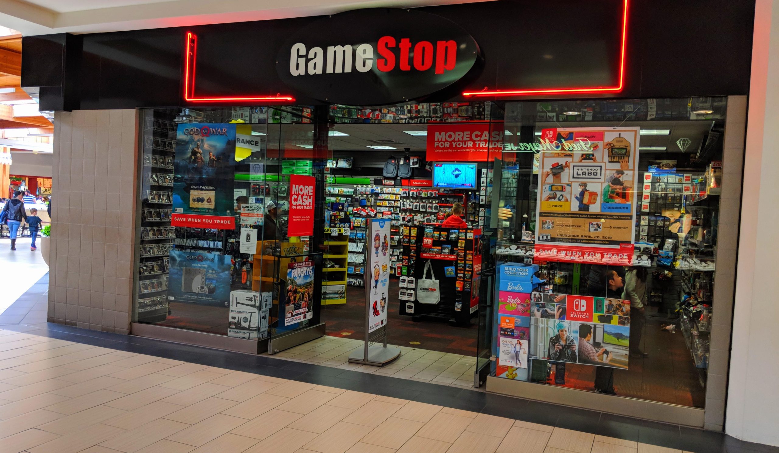 GameStop on New Year’s Day: Gamers’ Quest for Consoles!