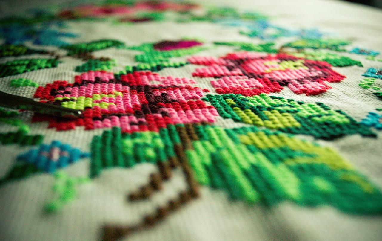 Stitching Love: Craft Your Way to a Pawesome Valentine’s!