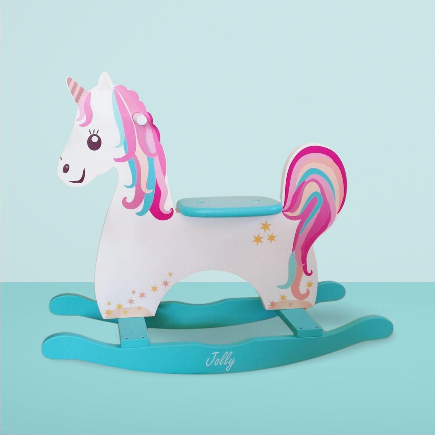 Jolly Giggles Unwrapped: ⁣Merry‍ Mischiefs for⁤ Merry Minds