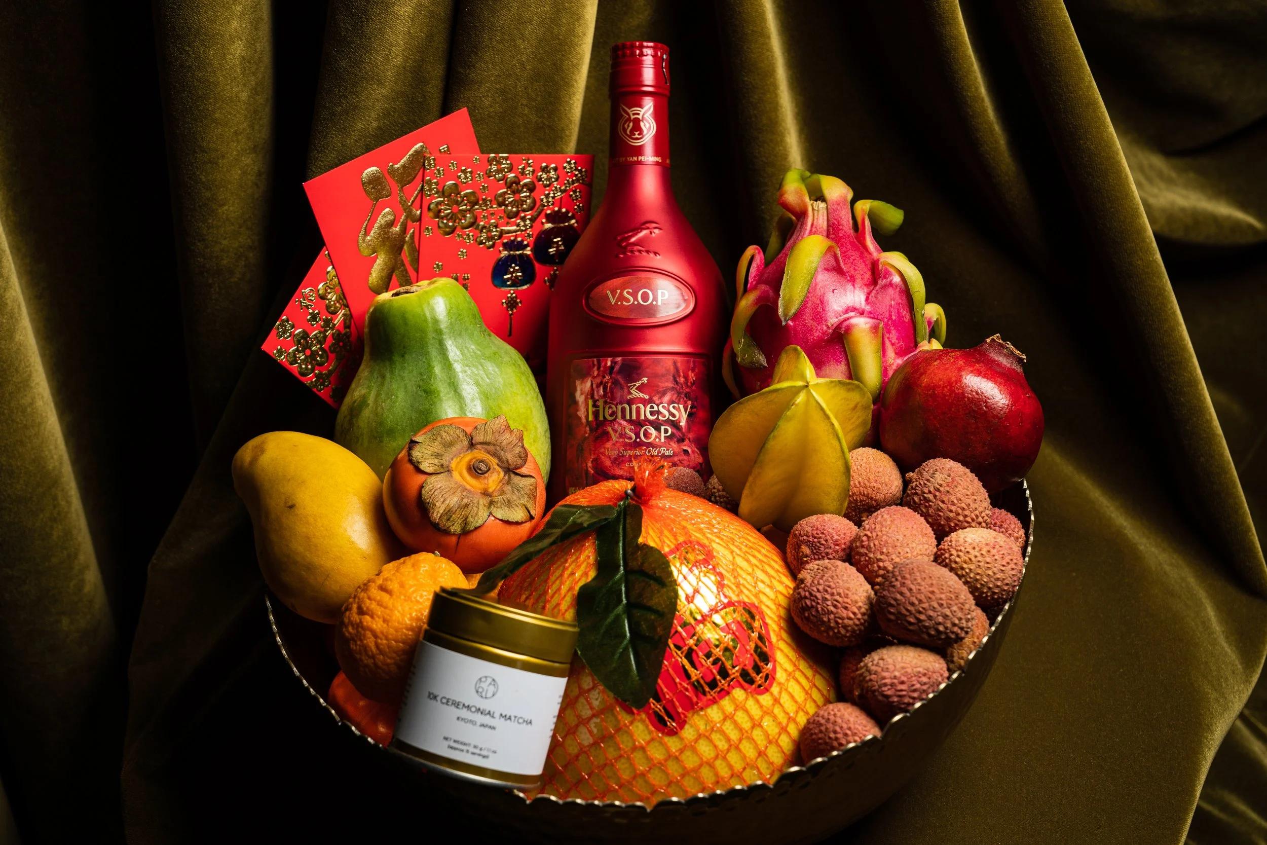 From Noodles‌ to Nonsense: Essentials for a Laugh-inducing Feast