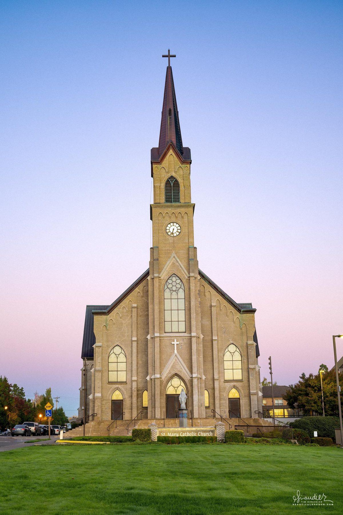 The Church:⁤ Finding Your Spiritual Family (Even When ⁢They Drive You⁣ Crazy)