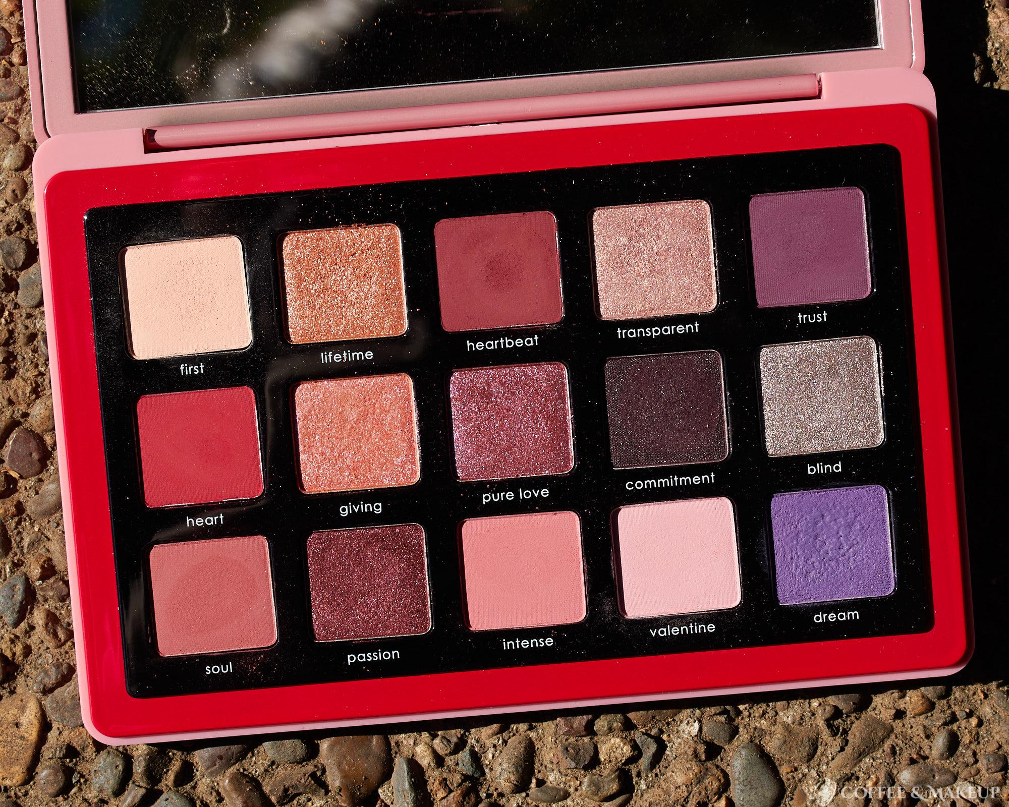 Palette of Love: Colors That ⁢Sizzle and Sparkle for⁢ Your ​Valentine's Art