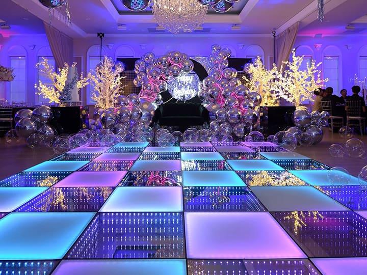 Dance Floors and Delicious Diner Delights: The Ultimate Culinary⁤ Countdown