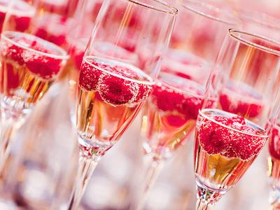 Champagne Wishes ‌and​ boardwalk Kisses: Best Party Spots from Coast to Coast