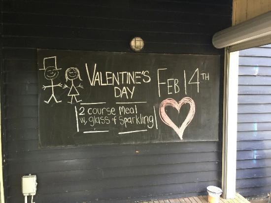 Love gone Wrong:⁢ Awkward ⁢valentine's Day Signs That Will ‍Leave You in⁣ Stitches